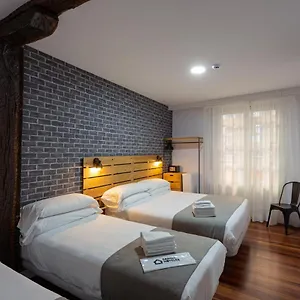 5* Pensión Casual Mardones